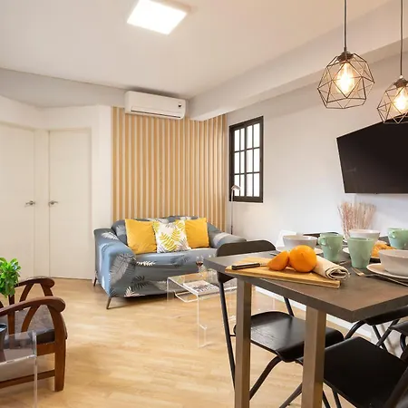 Coqueto Junto A Calle Larios By Rent Me Apartment *