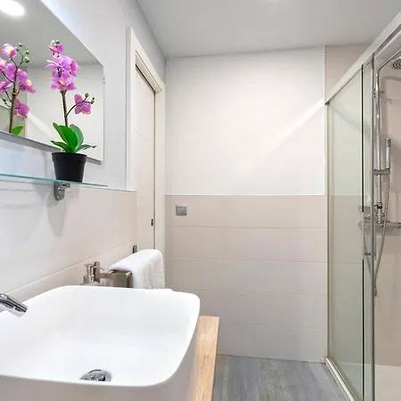 Apartment Coqueto Junto A Calle Larios By Rent Me Malaga